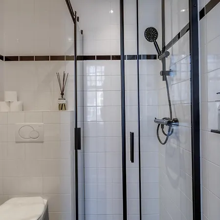 Seventyfive 호텔 2*