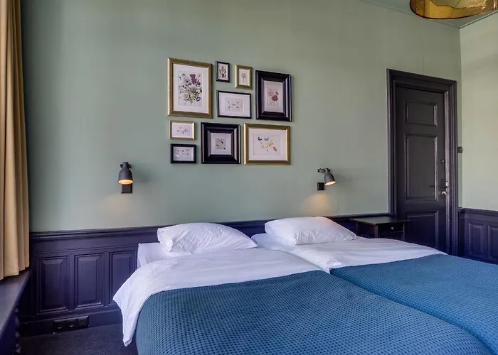 Seventyfive Hotel 2*