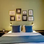Seventyfive Hotel 2*