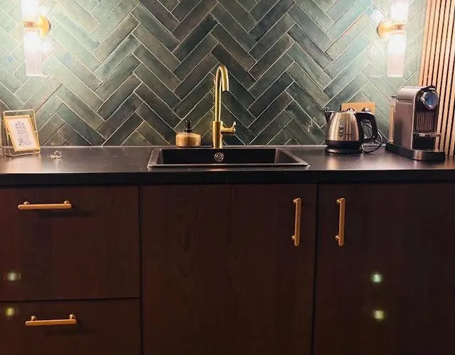 Seventyfive ホテル 2*